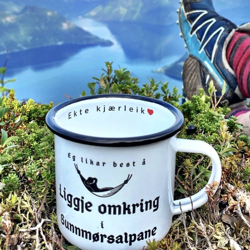 Emalje kopp - liggje omkring i Sunnmørsalpane - DoUdare